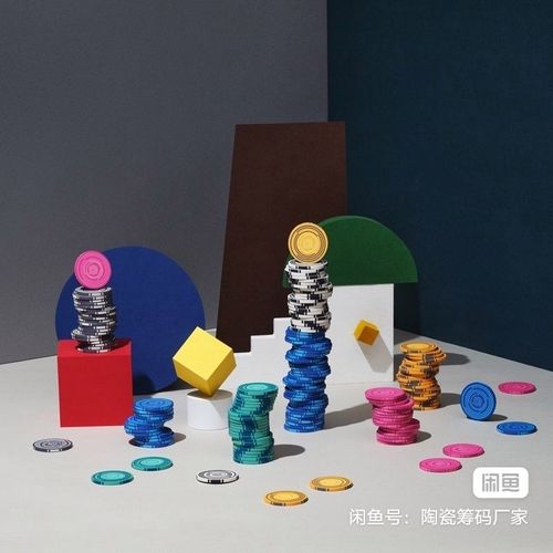 Ba cha con NSƯT Hà Đình Hào và cháu nội chung vui trong ngày ông nhận danh hiệu Nghệ sĩ Ưu tú.